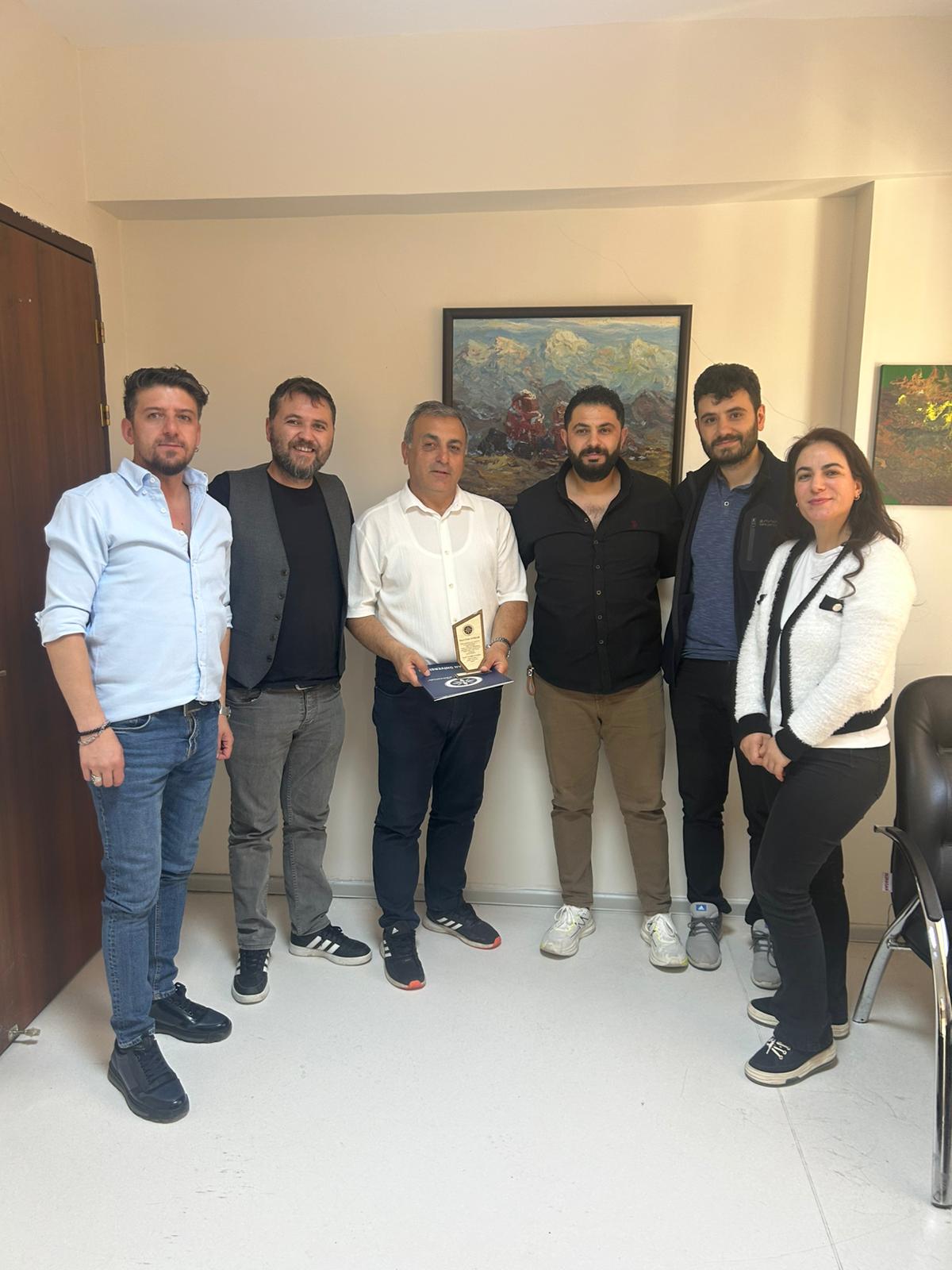 İdari Personelimiz Ertan Sarıçam’a Veda ve Teşekkür Plaketi