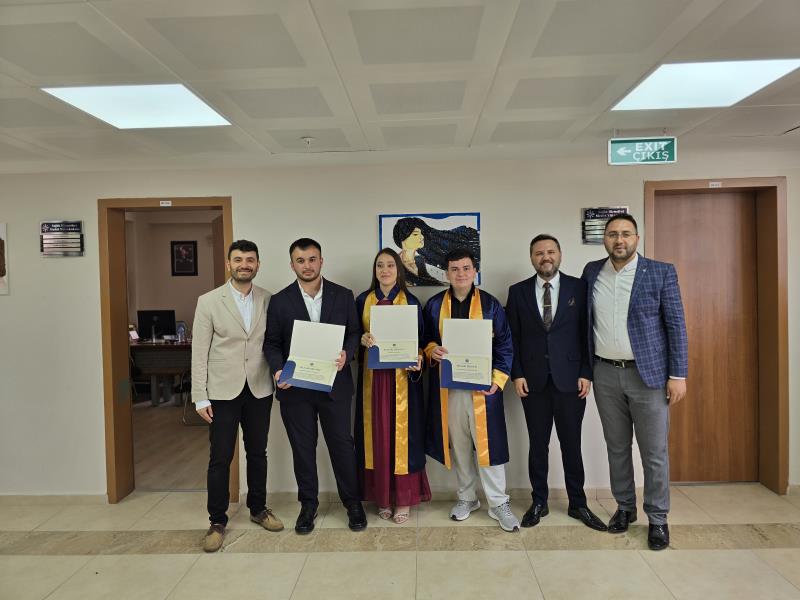 Tıbbi Görüntüleme Teknikleri Programında Dereceye Giren Öğrencilere Başarı Belgeleri Takdim Edildi